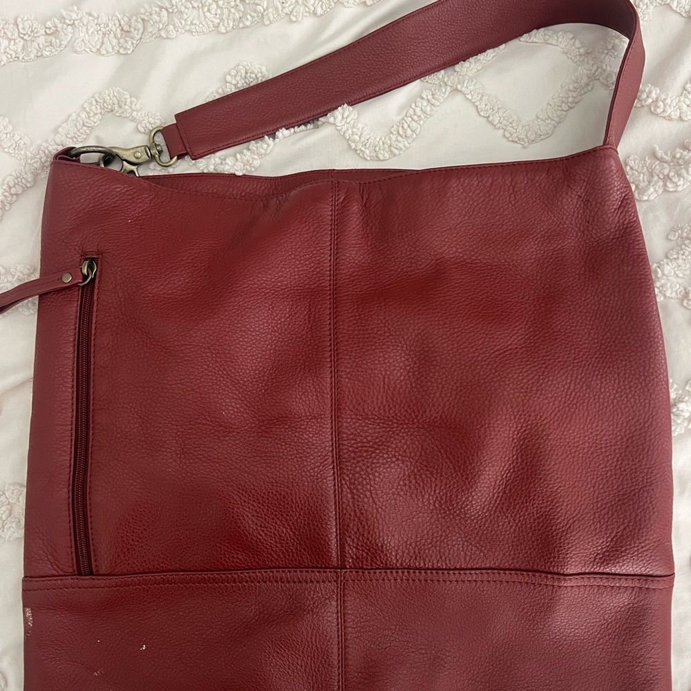 HOBO Red Leather Shoulder Bag Luxurious and Timeless